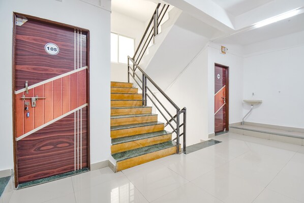 Lobby - FabExpress Diamond Inn (Paud)