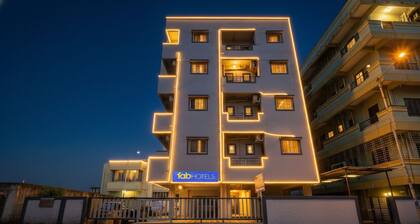 FabExpress Diamond Inn