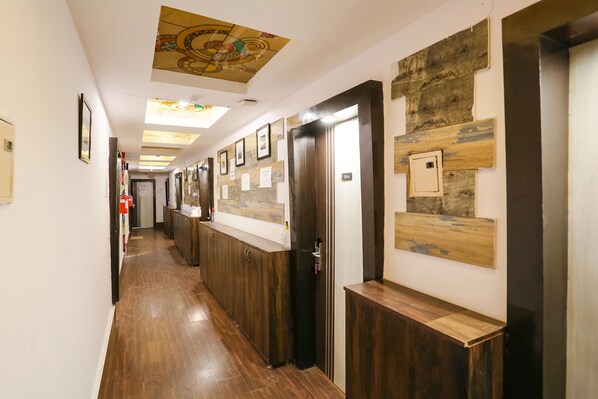 Lobby - FabHotel Veetara (New Delhi)