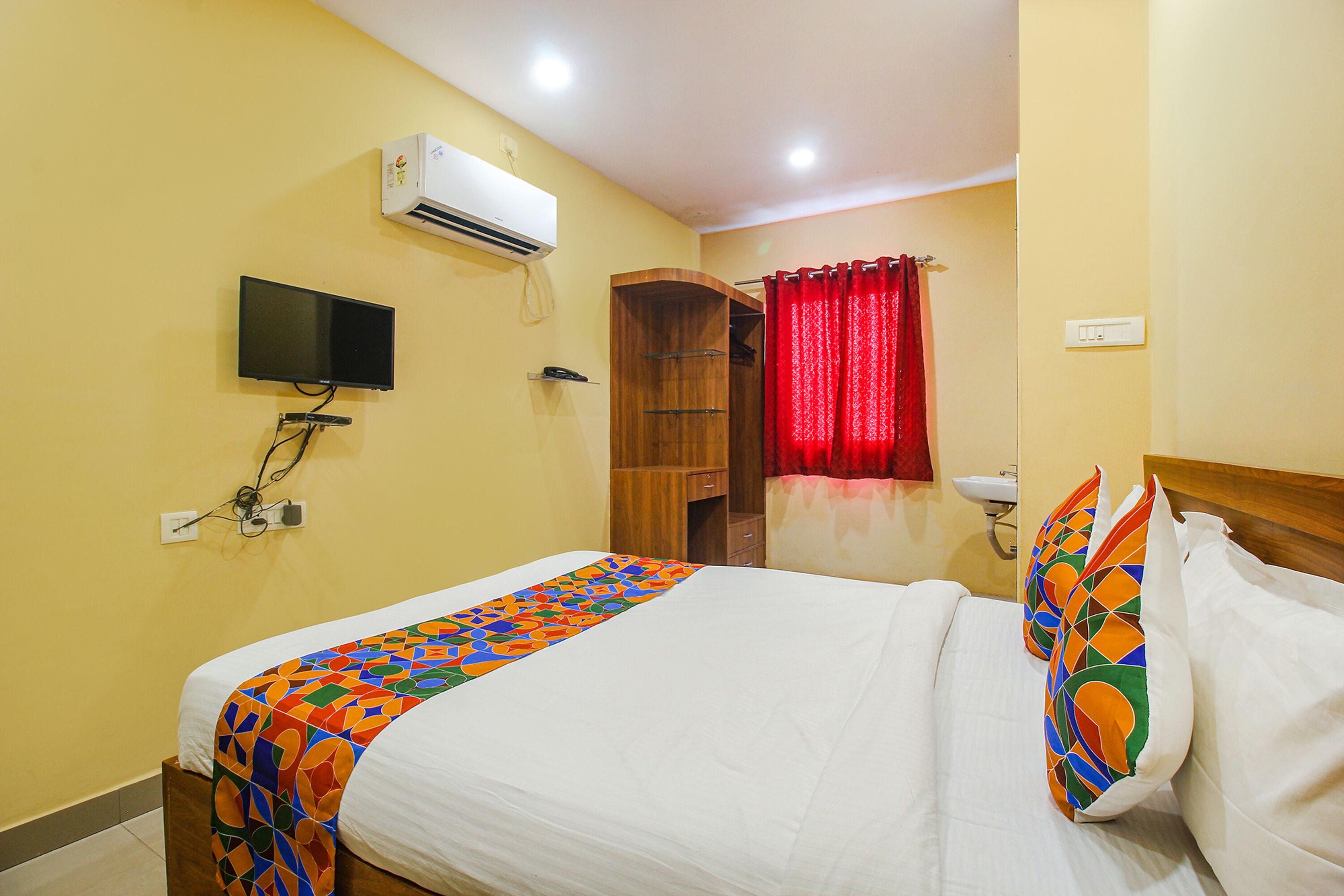 Fabexpress The Gate Begumpet