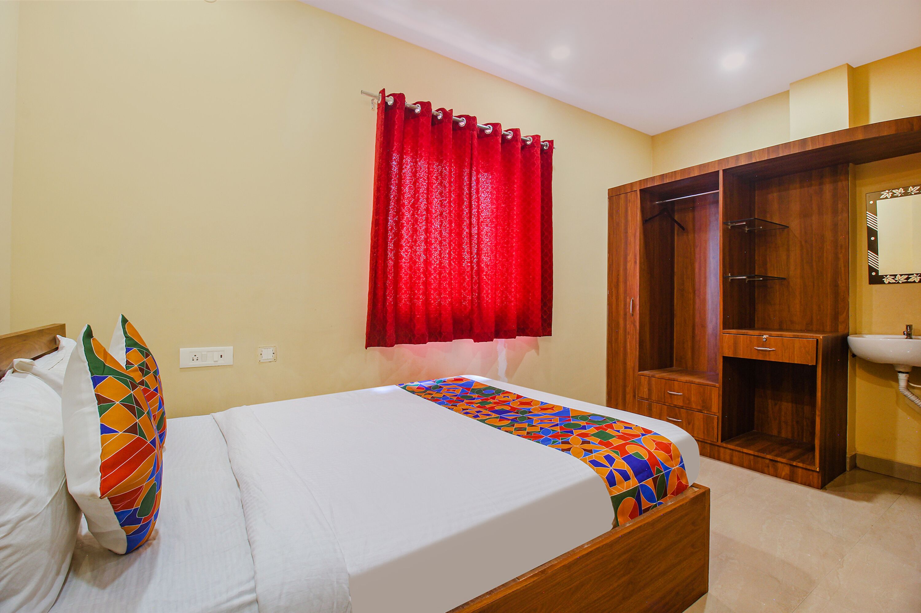 Fabexpress The Gate Begumpet