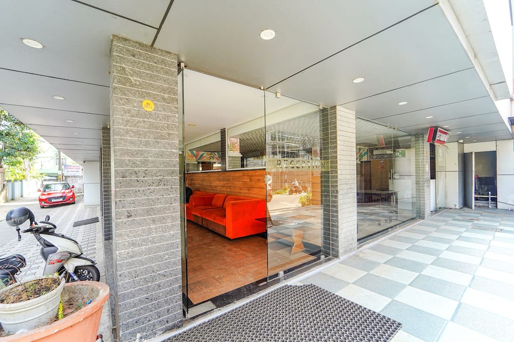 FabHotel Stratford