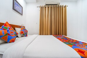Egyptian cotton sheets, premium bedding, in-room safe, desk - FabHotel Stratford (Kanayannur)
