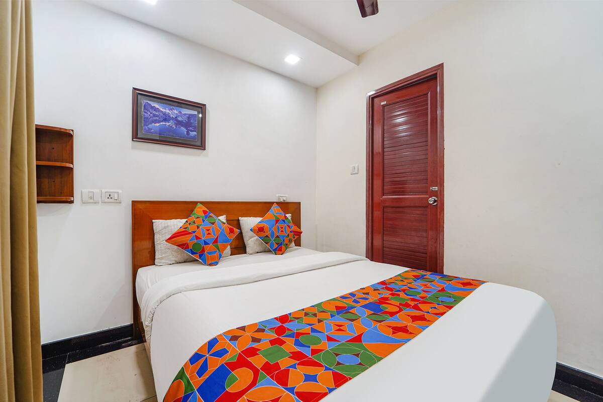 Family Room | Egyptian cotton sheets, premium bedding, in-room safe, desk