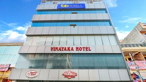 The Vinayaka Hotel building with a 'Fab Hotels' sign on top. - Fabhotel Vinayaka (Patna)