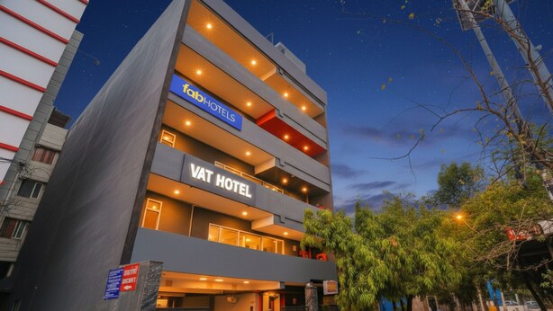 Exterior - FabHotel Blusky (New Delhi)