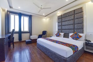 Egyptian cotton sheets, premium bedding, in-room safe, desk - FabHotel Prime AV Royale (Dehradun)