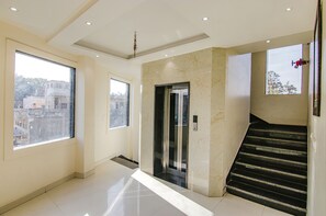 Lobby - Fabhotel Punjab Pride (Amritsar)