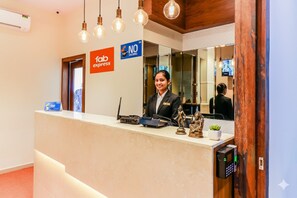 Reception - FabHotel Ascot International (Mumbai)