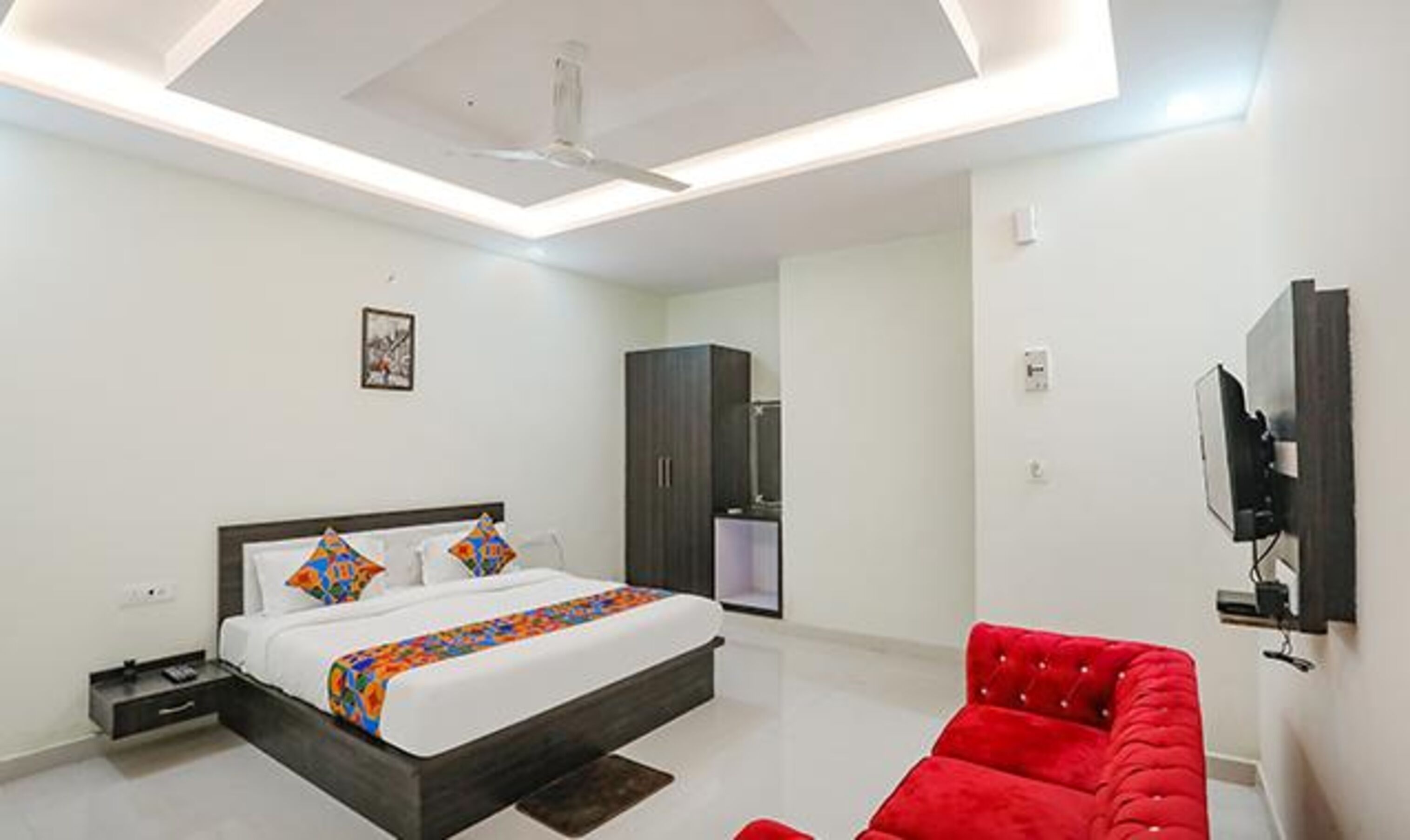 Fabhotel Atharv Palace