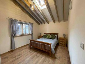 Maison, plusieurs lits