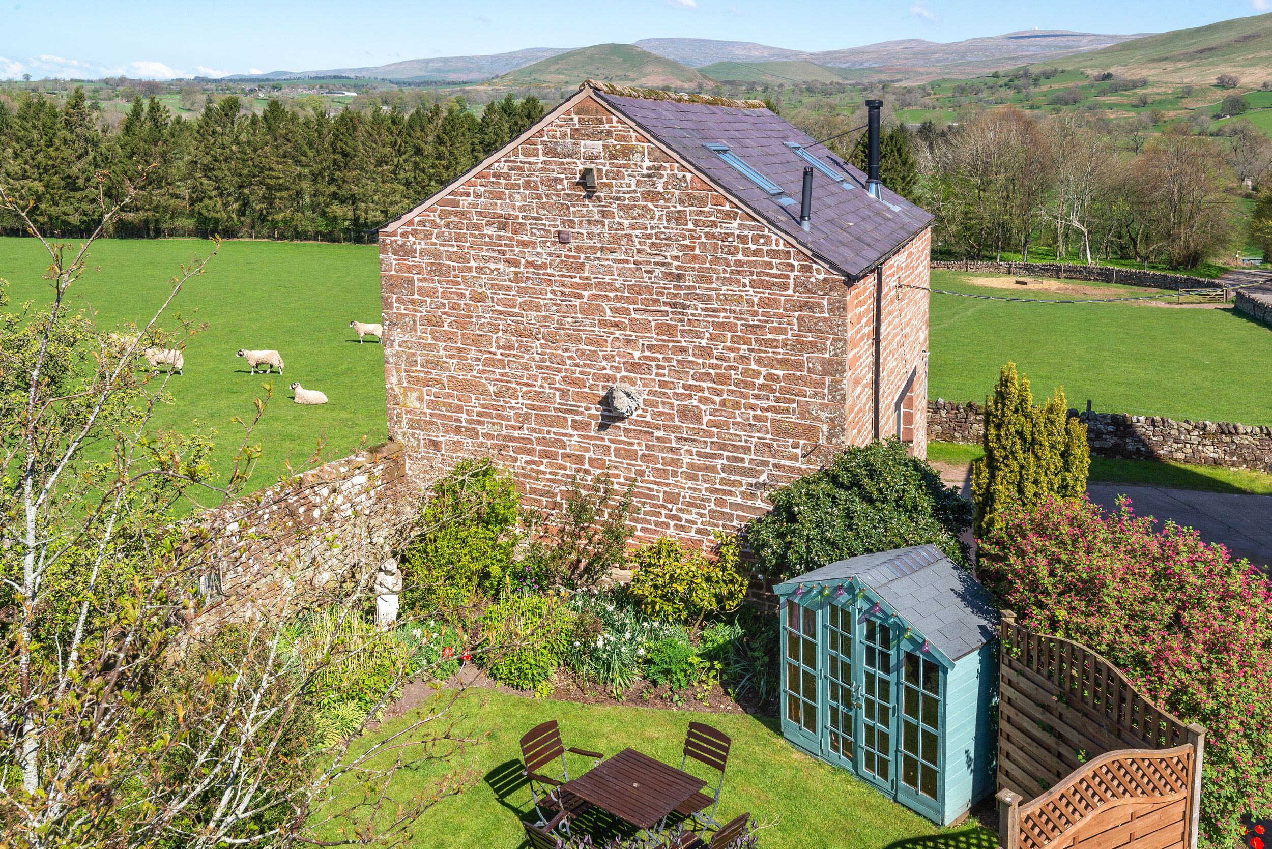 Cottage | Property grounds
