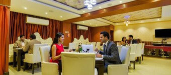 FabHotel Pentagon Next