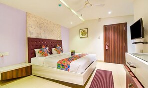 Egyptian cotton sheets, premium bedding, in-room safe, free WiFi - FabHotel Pentagon Next (Bhubaneshwar)