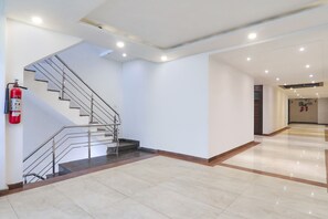 Lobby - Fabhotel Triveni (Prayagraj)
