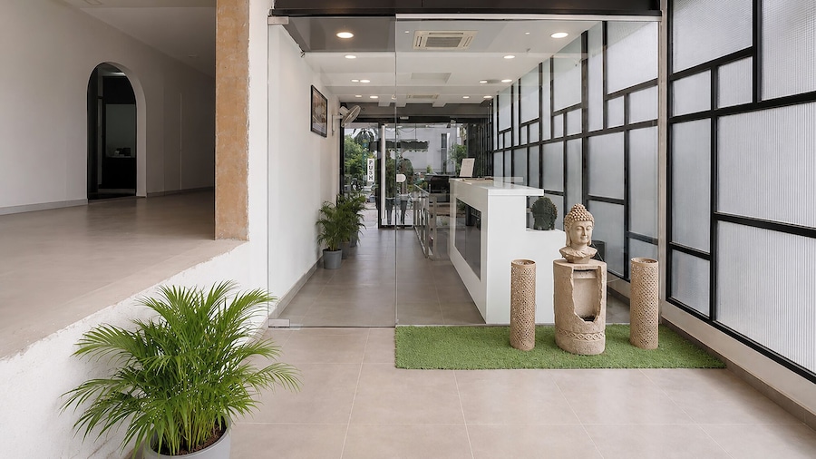 FabHotel Global Inn - Nr. Sanjeevani Children's Hospital