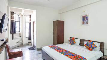 Deluxe Room | Egyptian cotton sheets, premium bedding, in-room safe, free WiFi