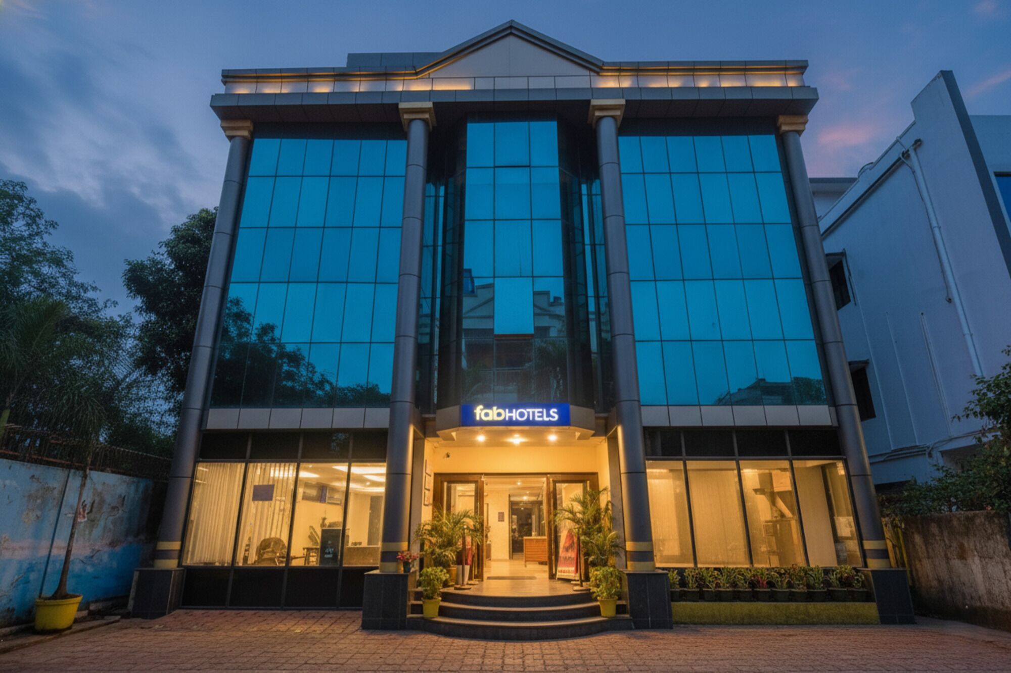 المنشأة من الخارج