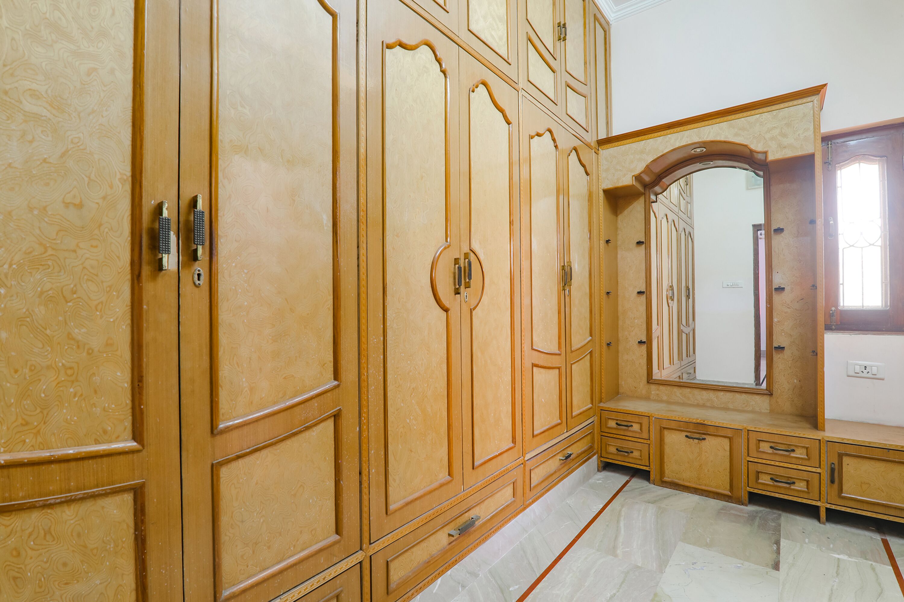 Egyptinpuuvillaiset lakanat, ylelliset vuodevaatteet, äänieristys