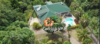 Luxury villas with private pools in the countryside