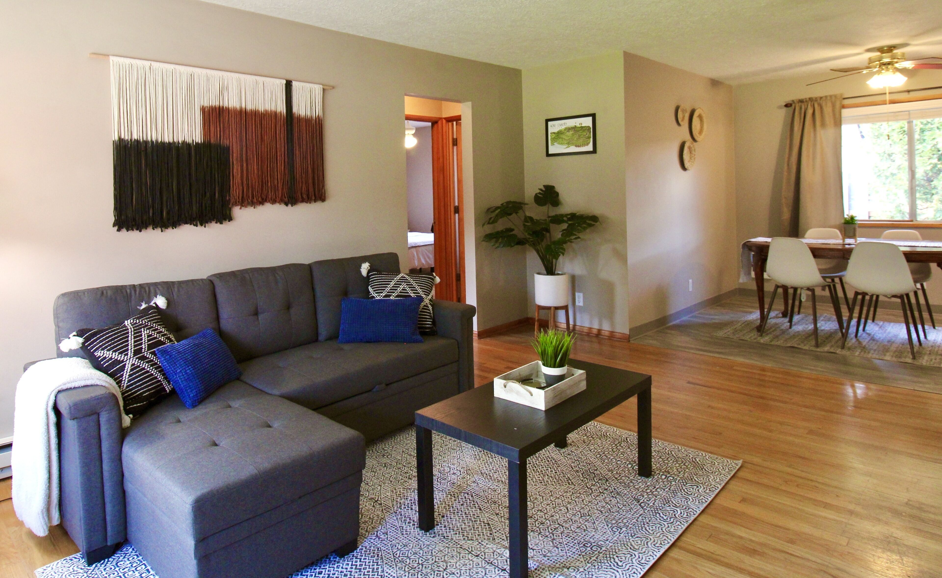 2BR Sequoia Sanctuary in Forest Grove