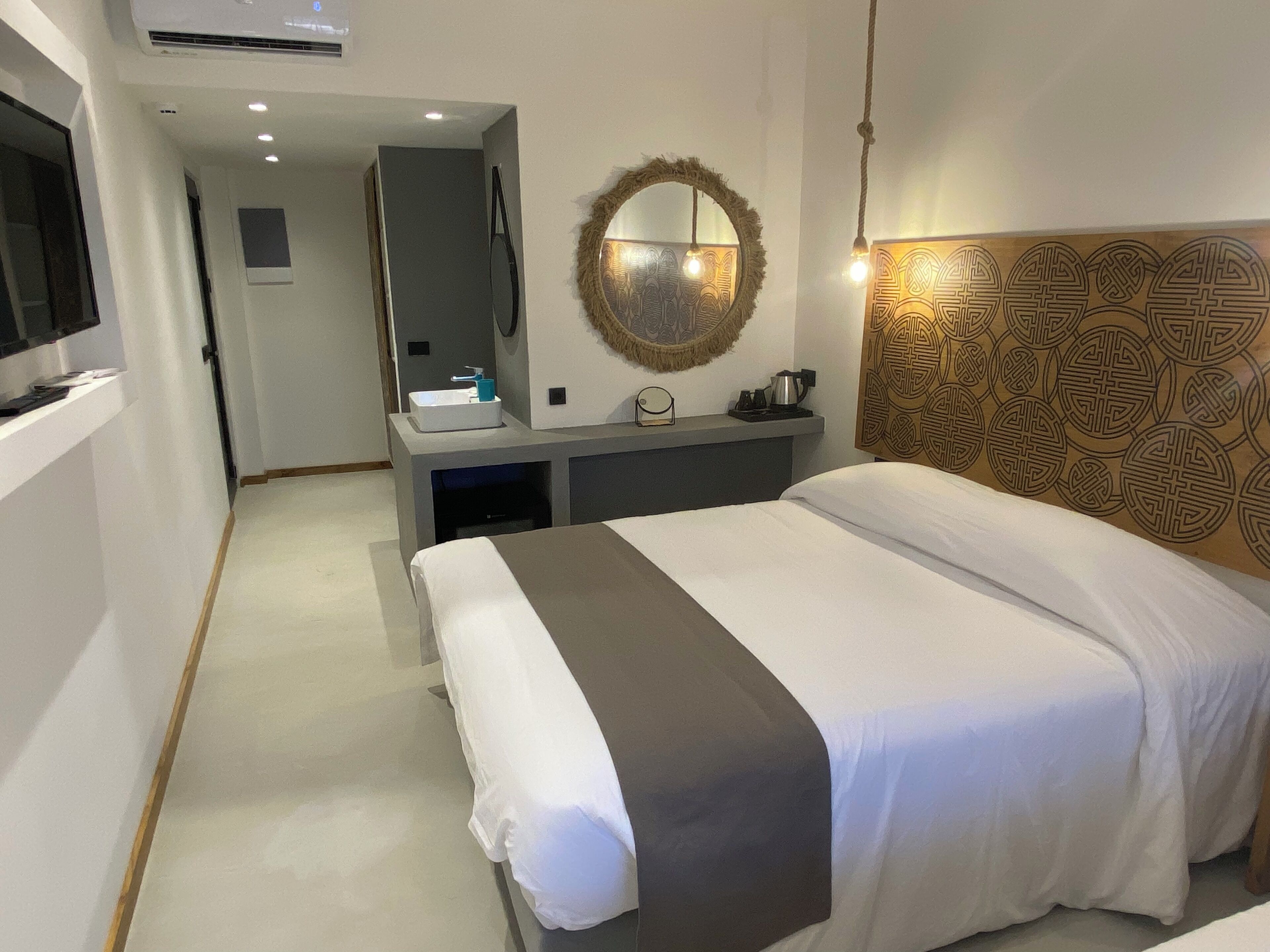 Minibar, schallisolierte Zimmer, kostenloses WLAN, Bettwäsche