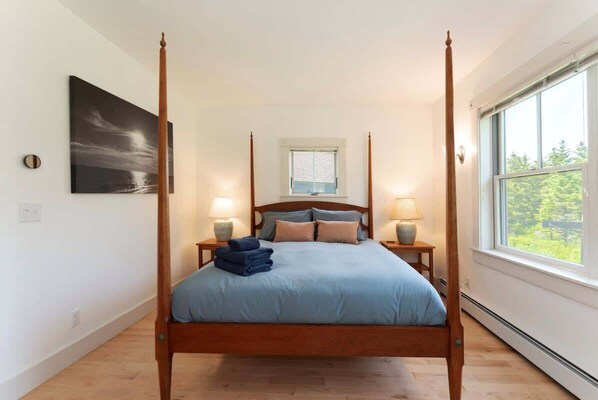 2 quartos, ferros/tábuas de passar roupa, Wi-Fi, roupa de cama