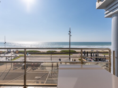 Mimizan Beach: 6-person apartment with balcony and parking