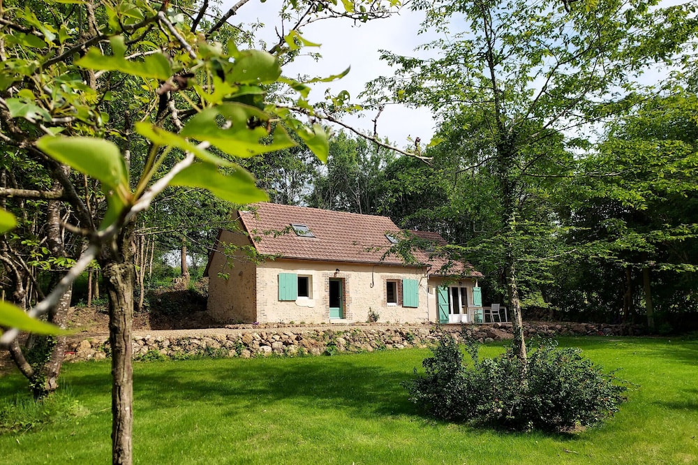 Gite Saint-Georges-de-la-Couée, 2 bedrooms, 6 persons