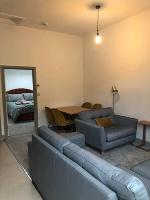 Apartment, 1 King Bed with Sofa bed | Living area