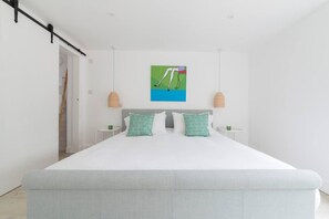 House | 5 bedrooms, iron/ironing board, free WiFi, bed sheets
