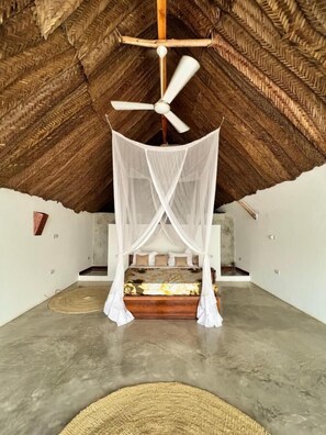 King Room with Garden View | Bed sheets - Kidoti Bay (Kidoti)