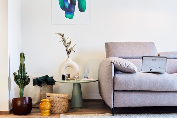 Superior Studio | Living area
