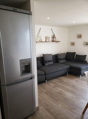Una Smart TV, libros