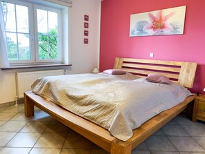 4 chambres, lit de bébé portatif, accès au Wi-Fi (inclus)