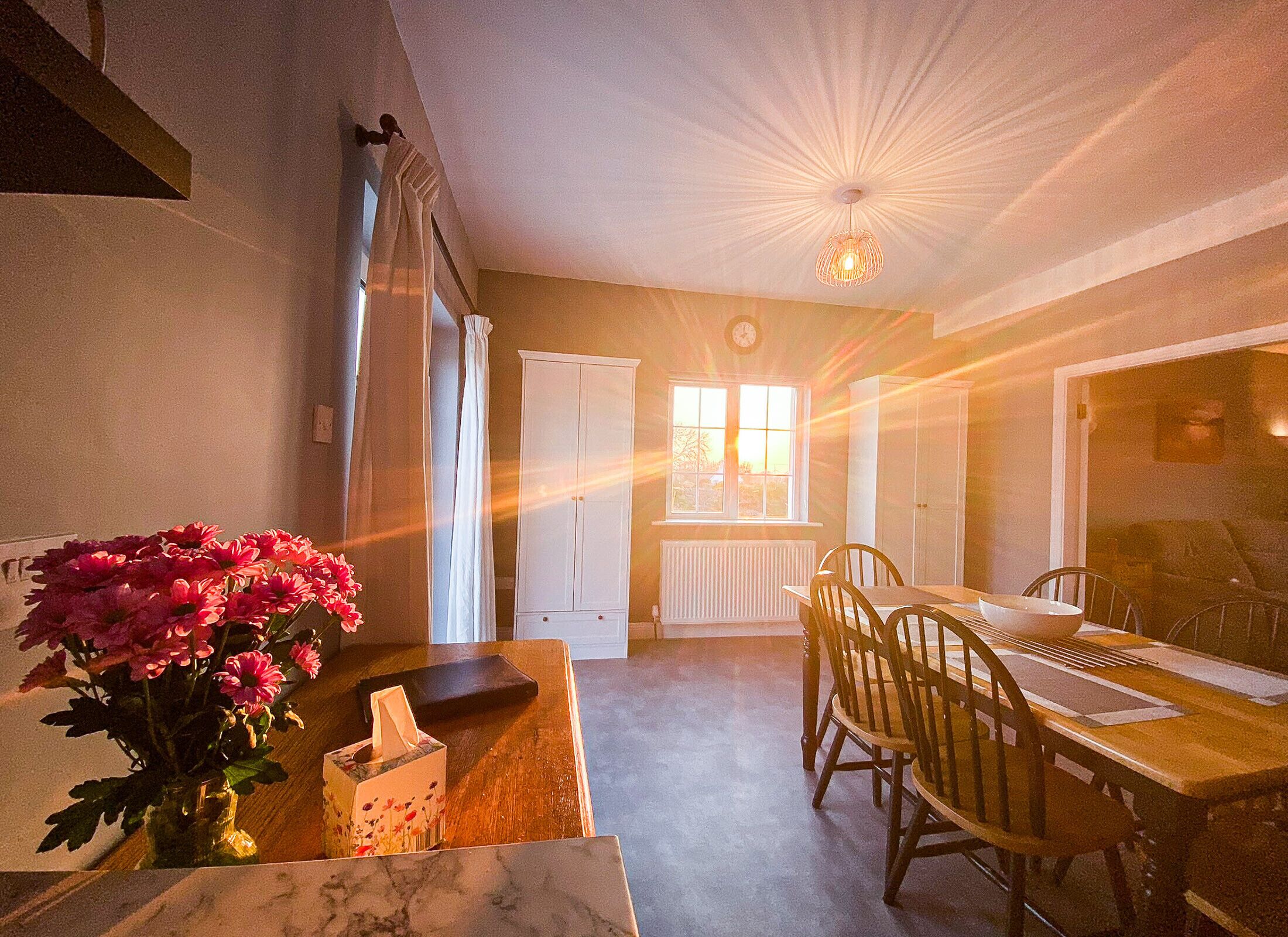 Microwave, dishwasher, cookware/dishes/utensils