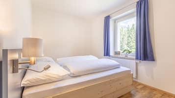 2 bedrooms, free WiFi, bed sheets