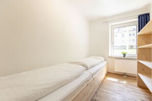 2 bedrooms, free WiFi, bed sheets