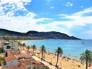 Beach - Seafront apartment, Rosas AV 06 (Rosas / Roses)