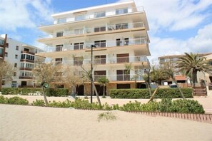 Exterior - Seafront apartment, Rosas AV 06 (Rosas / Roses)