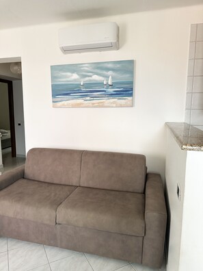 Living area - Sea view apartment in Lerici with free parking (Lerici)