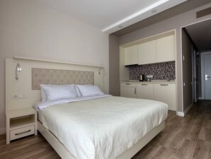Desk, blackout drapes, soundproofing, iron/ironing board - Dream Apartments Batumi (Batumi)