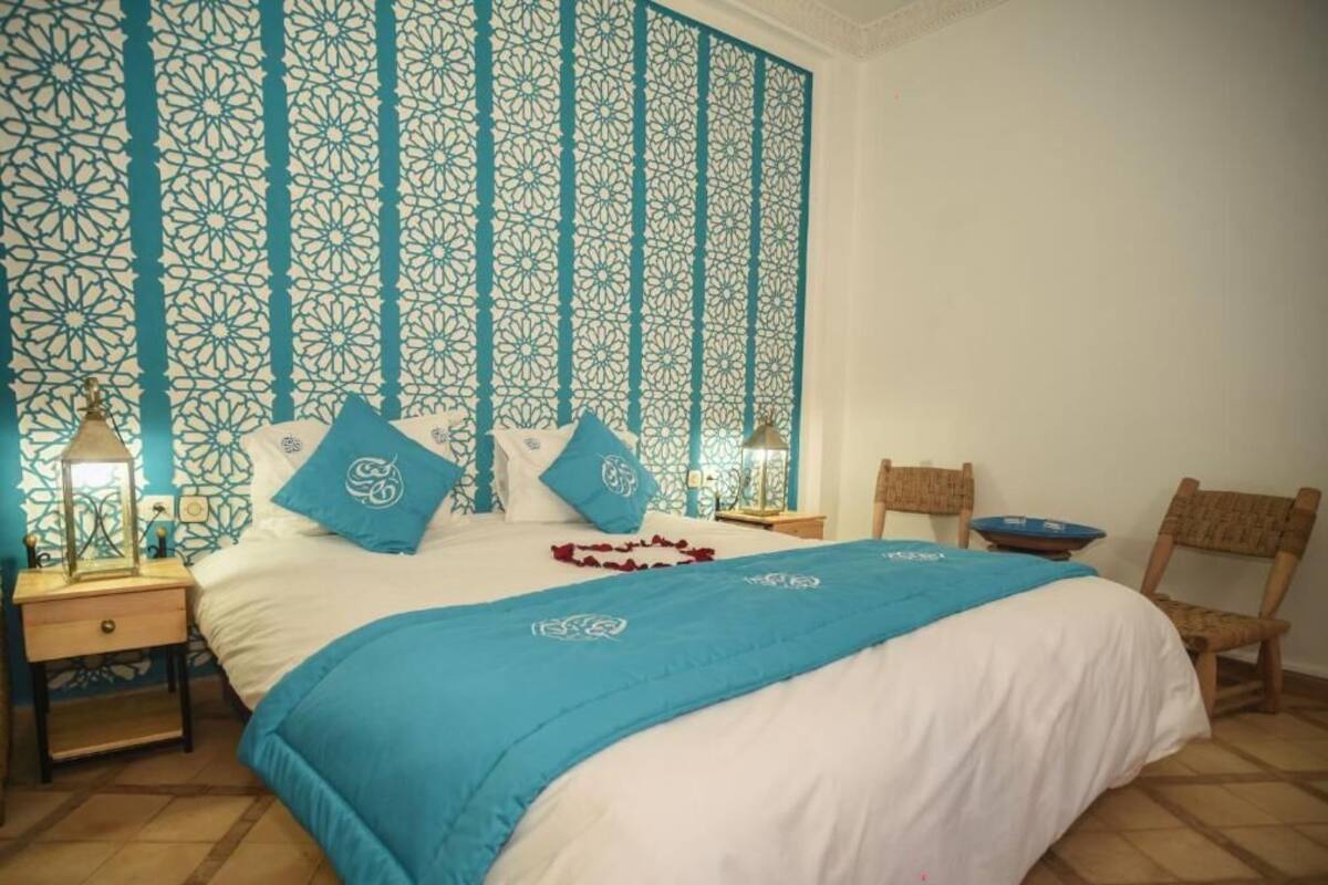Comfort-Dreibettzimmer | Zimmersafe, kostenloses WLAN, individuell dekoriert