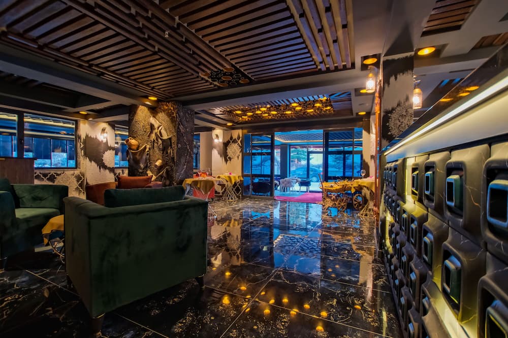 Moonday Hotel - Mimarsinan Osb