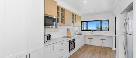 Microwave, oven, dishwasher