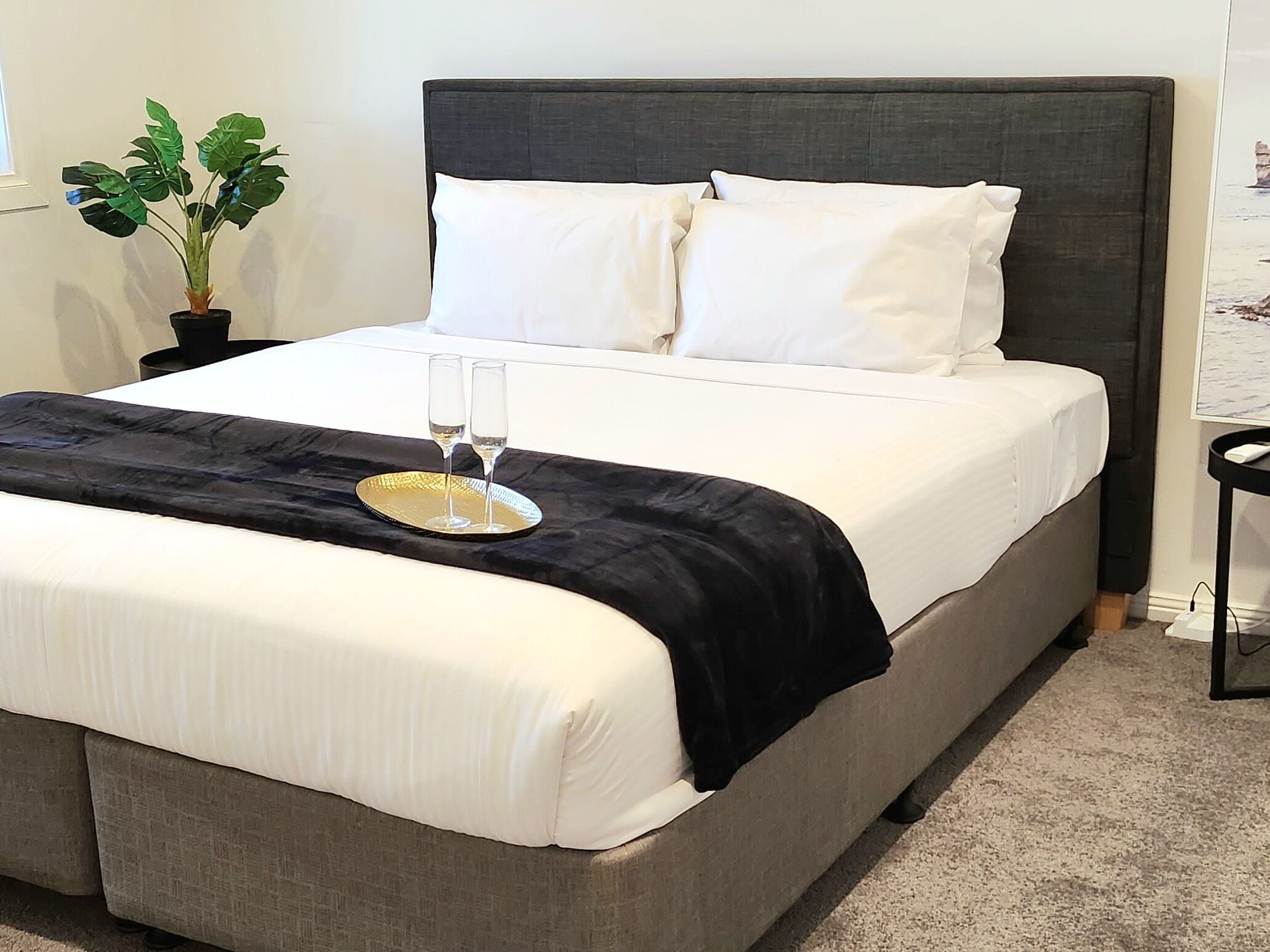 Free WiFi, bed sheets