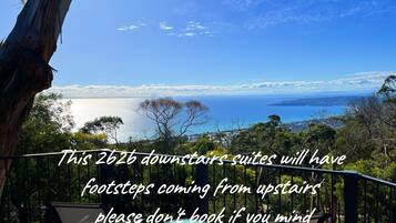 Suite Deluxe, 2 habitaciones, bañera de hidromasaje, frente al mar | 3 dormitorios, wifi gratis, ropa de cama