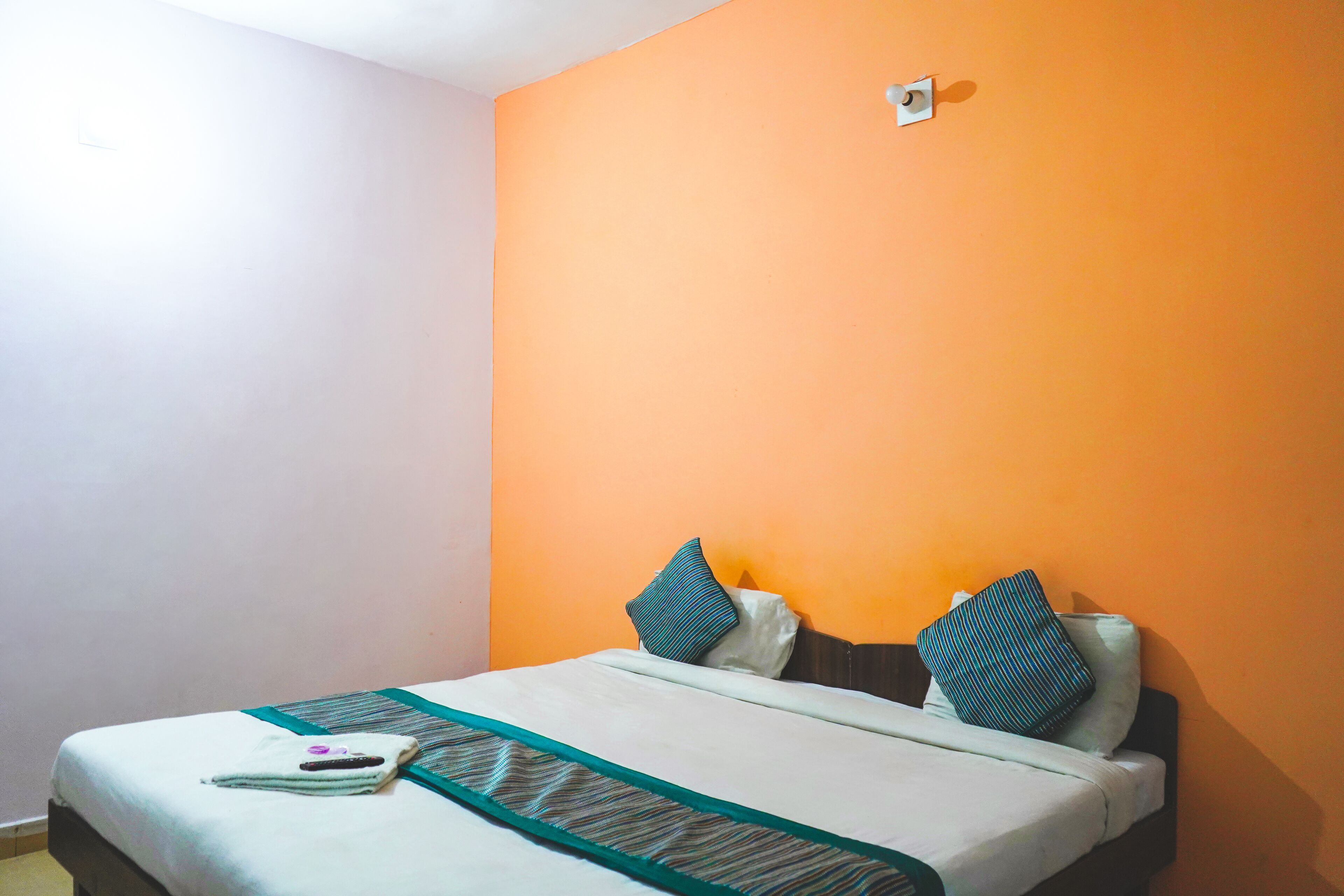 Roomshala 030 Lisa Homes