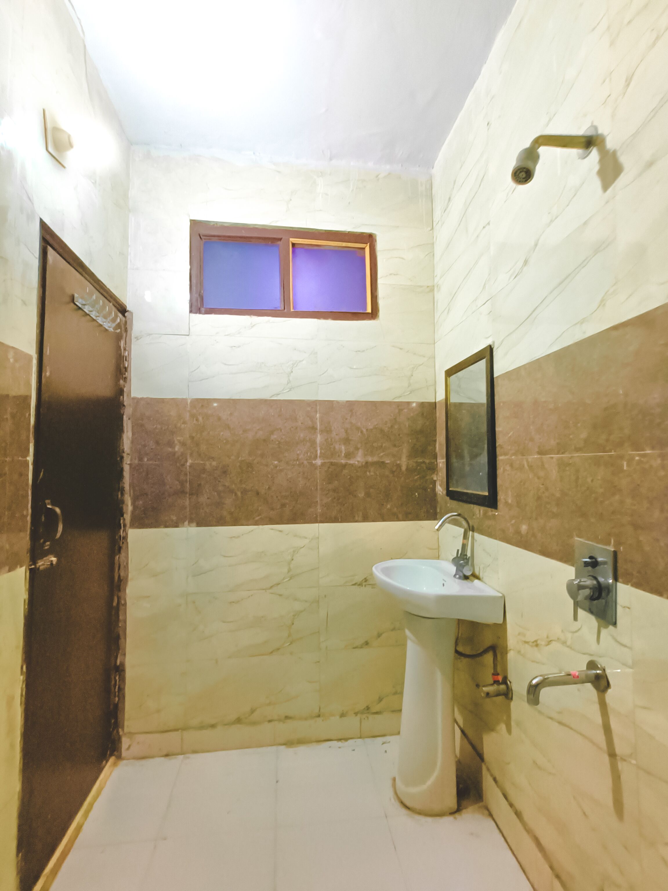 Roomshala 030 Lisa Homes