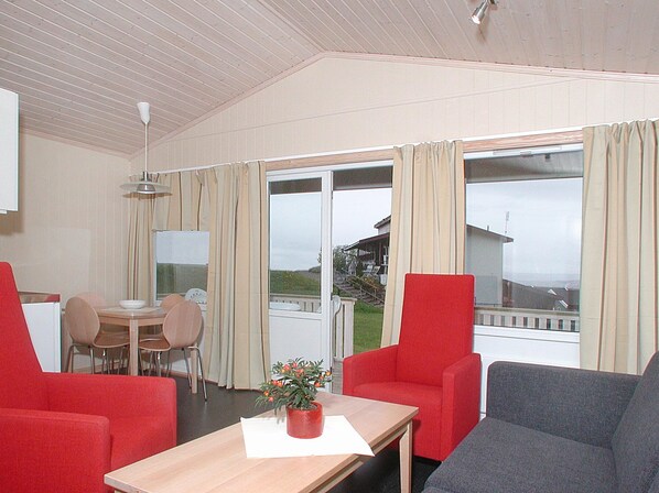 Cabin, 2 Bedrooms | Living area - Hedmarktoppen (Hamar)